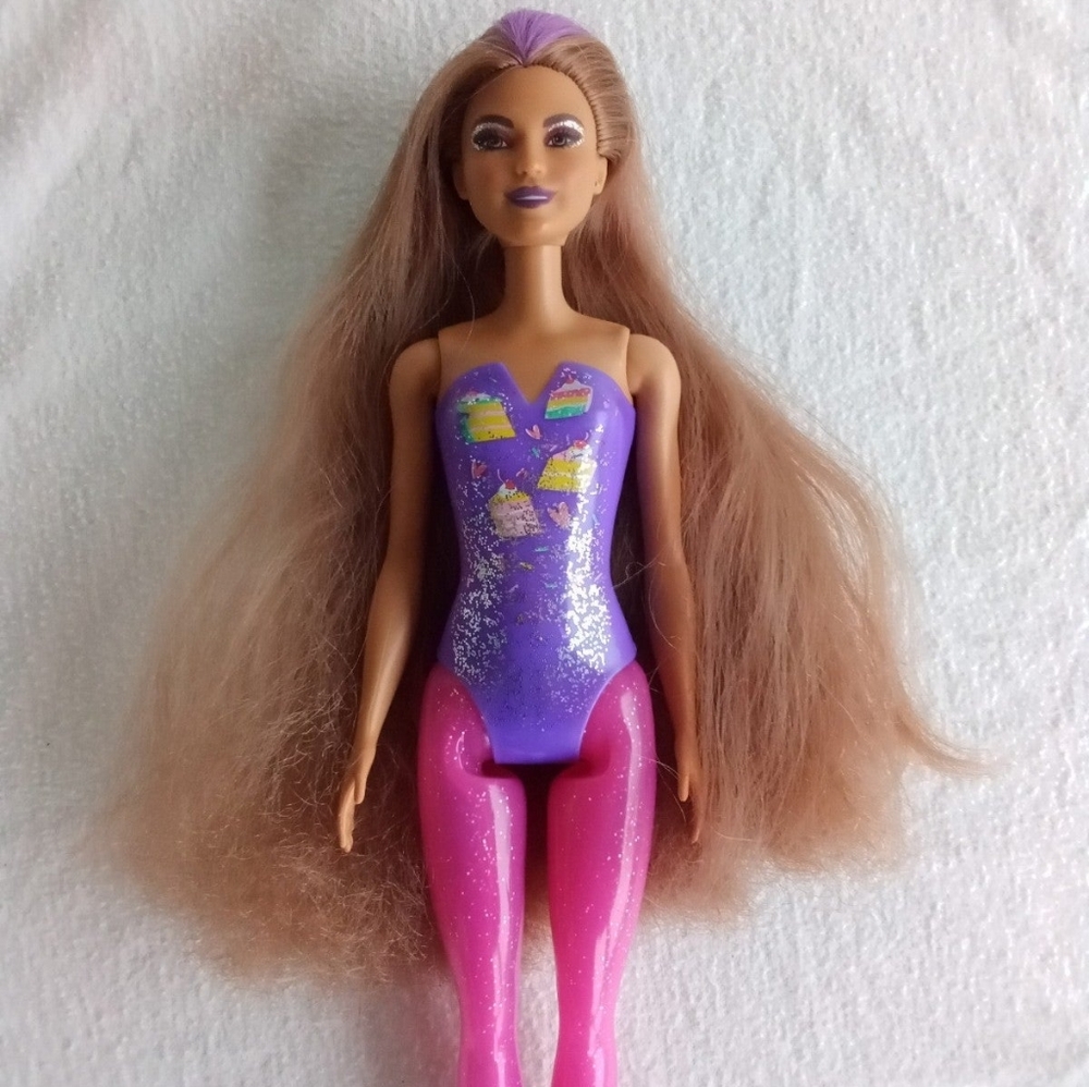 Mattel Barbie Color Reveal Doll Party Series Confetti Print